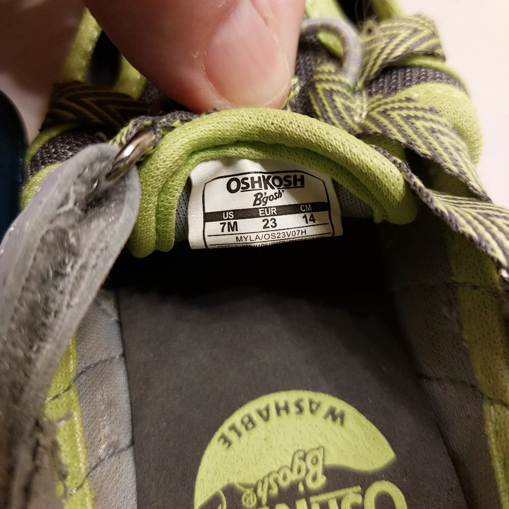 OshKosh Everplay Flexible Outsole Bump Toe Sandal Shoe Neon Green Toddler 7 EUC